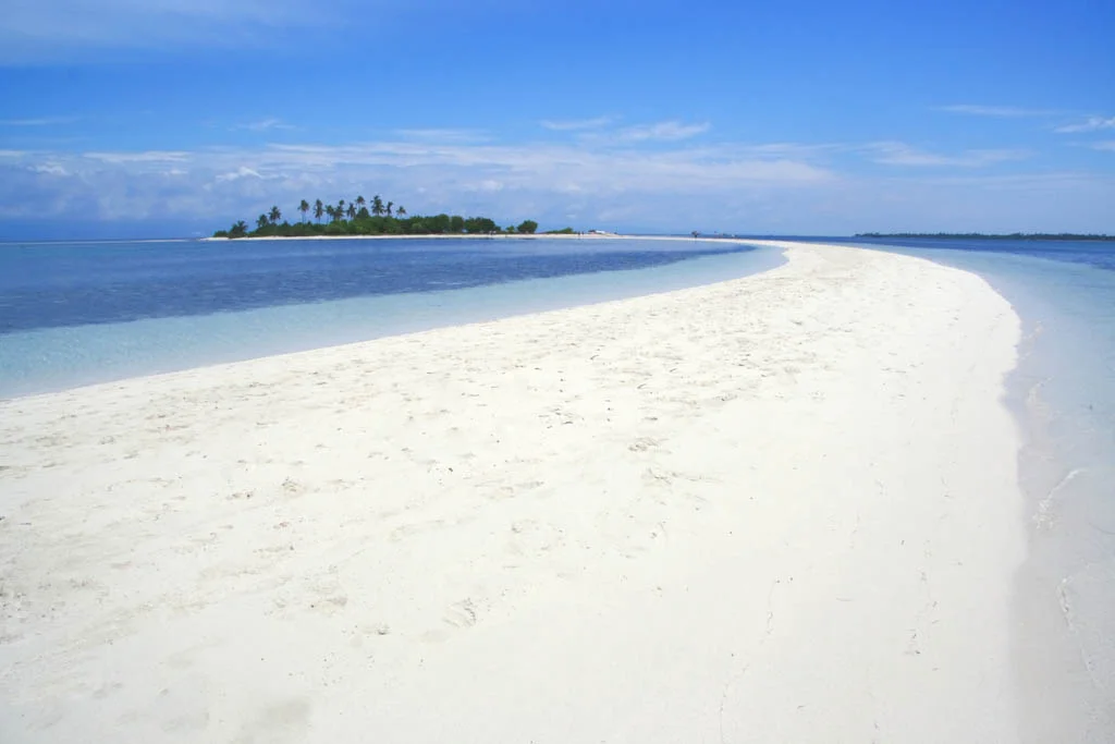 PHL45a-Moon-Shaped-Curved-at-the-Virgin-Island-in-Bohol PHL45a-Moon-Shaped-Curved-at-the-Virgin-Island-in-Bohol