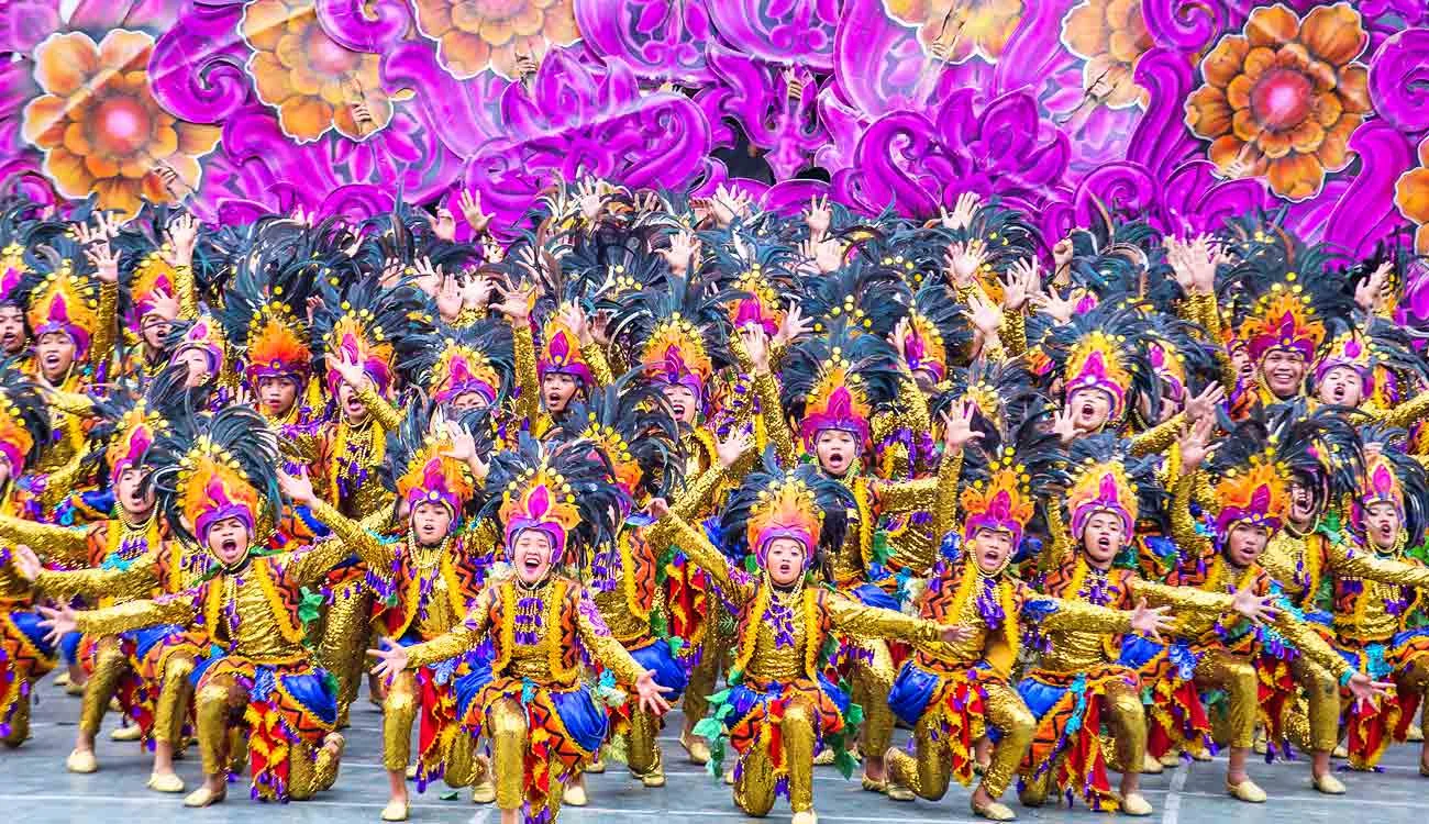 sinulog-festival-dancers-costumes-cebu-city-philippines-local-competition-viva-pit-senyor